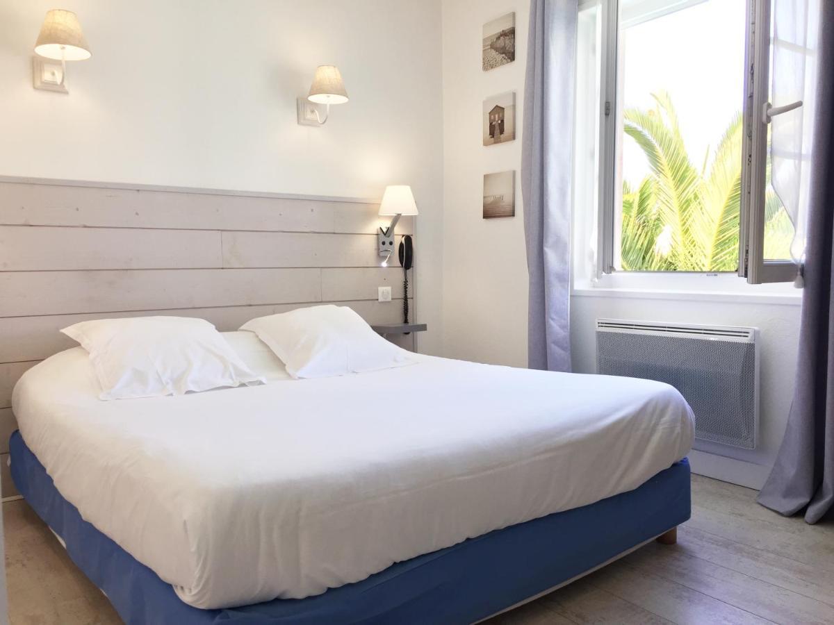 Hotel Le Square Saint-Pierre-d'Oleron Ngoại thất bức ảnh