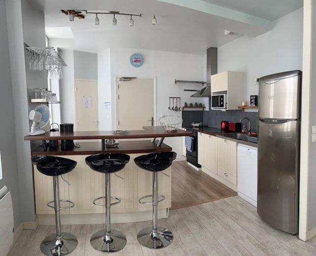 Hotel Le Square Saint-Pierre-d'Oleron Ngoại thất bức ảnh